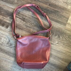 Elegant Burgundy Leather Shoulder Bag